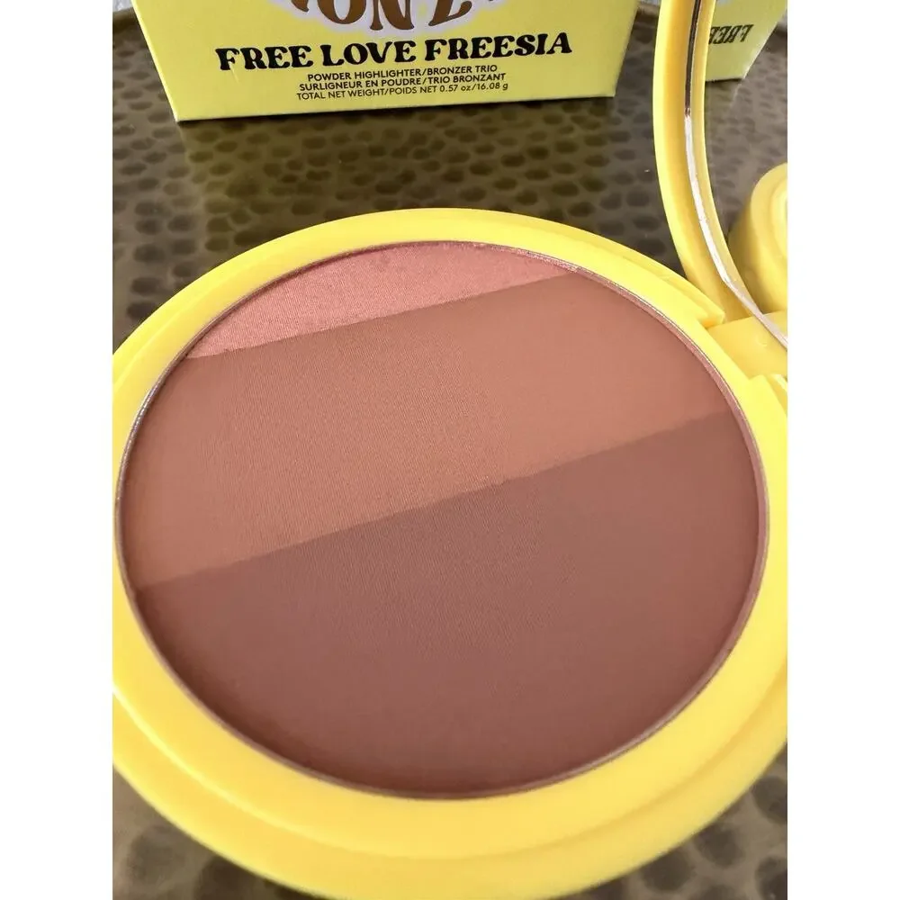 Trio Cosmetics Flower Power Bronzer Free Love Freesia Face Palette
